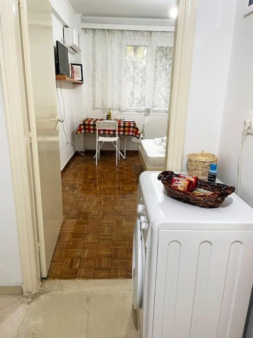 Cute And Quiet Apartment In The Center Of Athens Ngoại thất bức ảnh